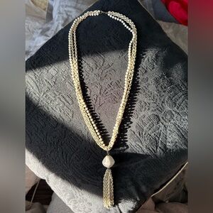 Vintage White Beaded Necklace